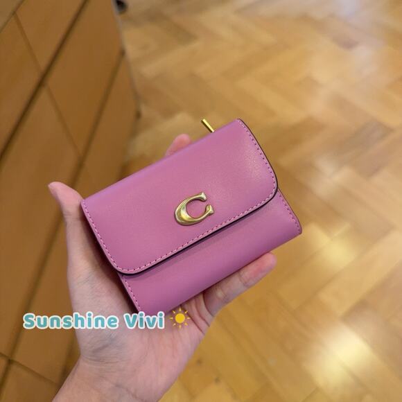 NWT COACH Tri-fold wallet with Essential card holder CZ111 Leather Brass/Fuschia - Picture 1 of 7